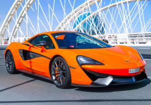 Leteszteltük a McLaren 570S Spider-t